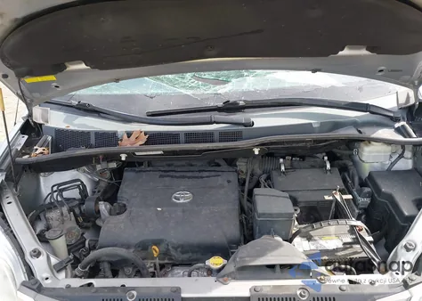 2012 Toyota Sienna Xle V6 8 Passenger from USA, damaged, VIN 5TDYK3DC2CS233687